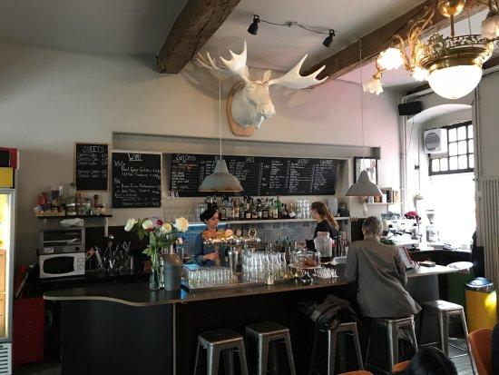 Konrad Café & Bar
